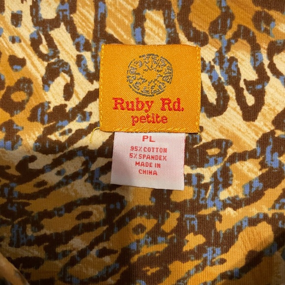 RUBY RD Petite Large PL beautiful animal print blouse - Picture 3 of 4